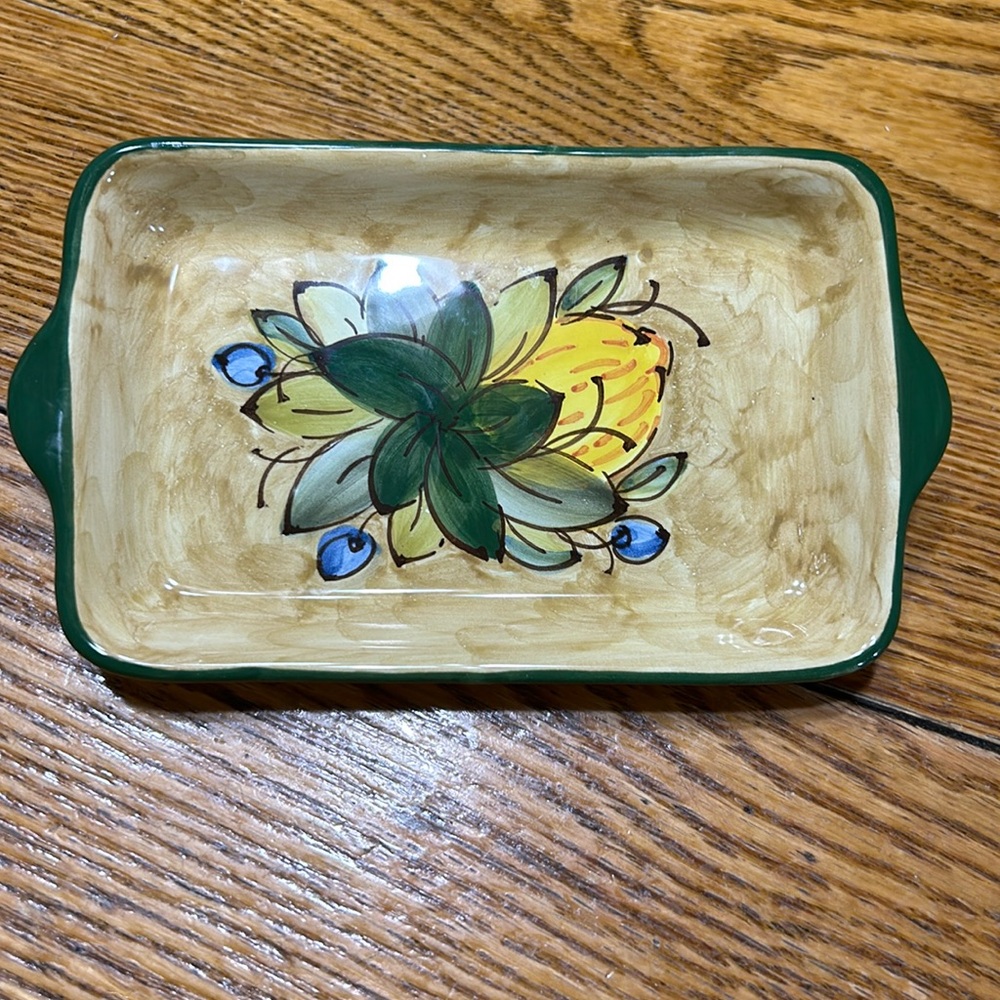 Rampinni Radda signed trinket dish from Italy. Green/tan. Excellent condition
